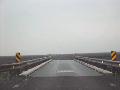 one lane bridge