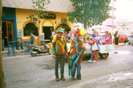 Louie & Al being silly in the Nerja 'Carnaval'